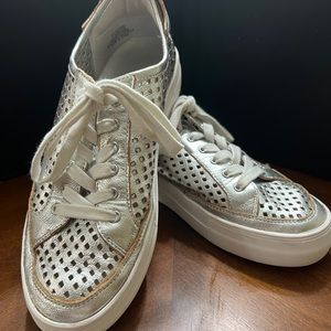 Vince Camuto Laser cut silver leather sneaker
